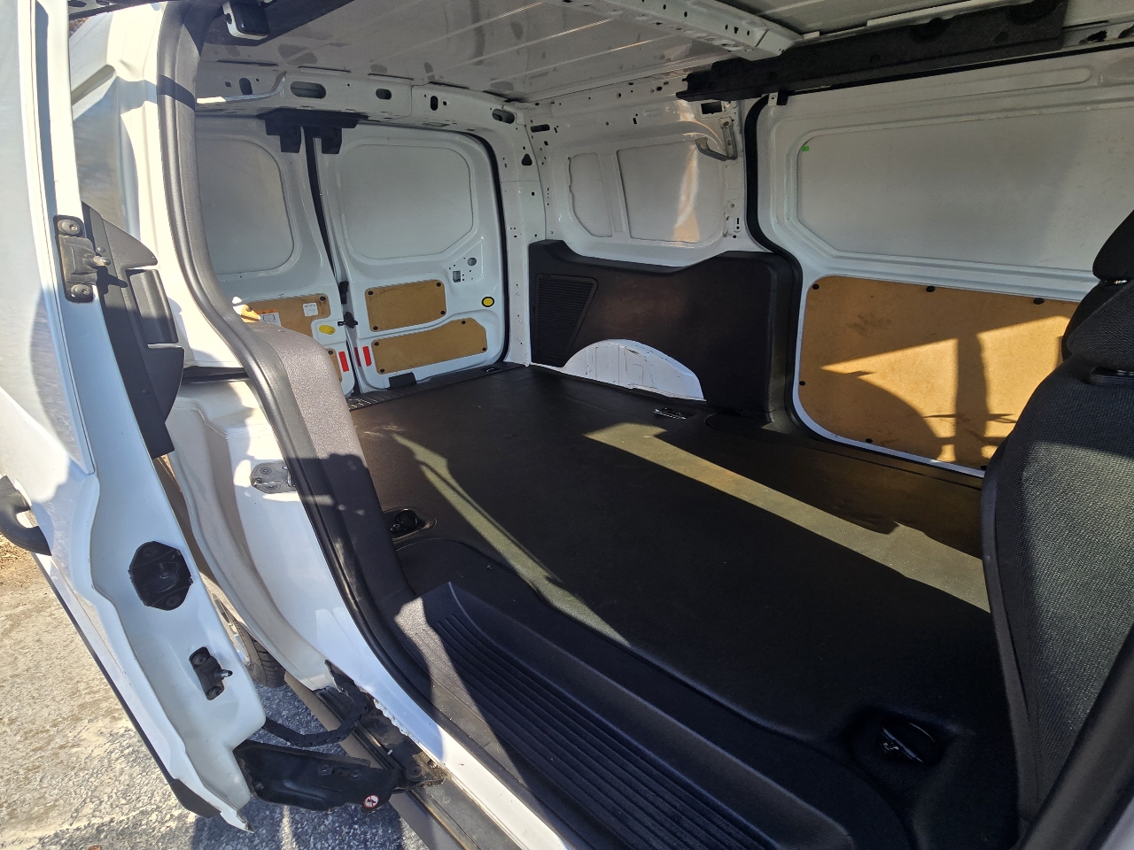 Ford Transit Connect Cargo Van XL LWB w/Rear 180 Degree Door 2016