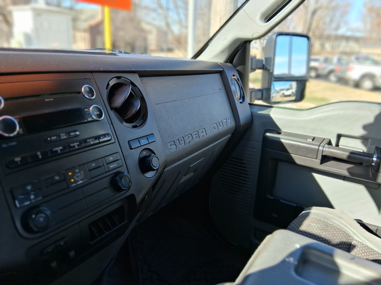 Ford F-350 SD XL Crew Cab 4WD 2015