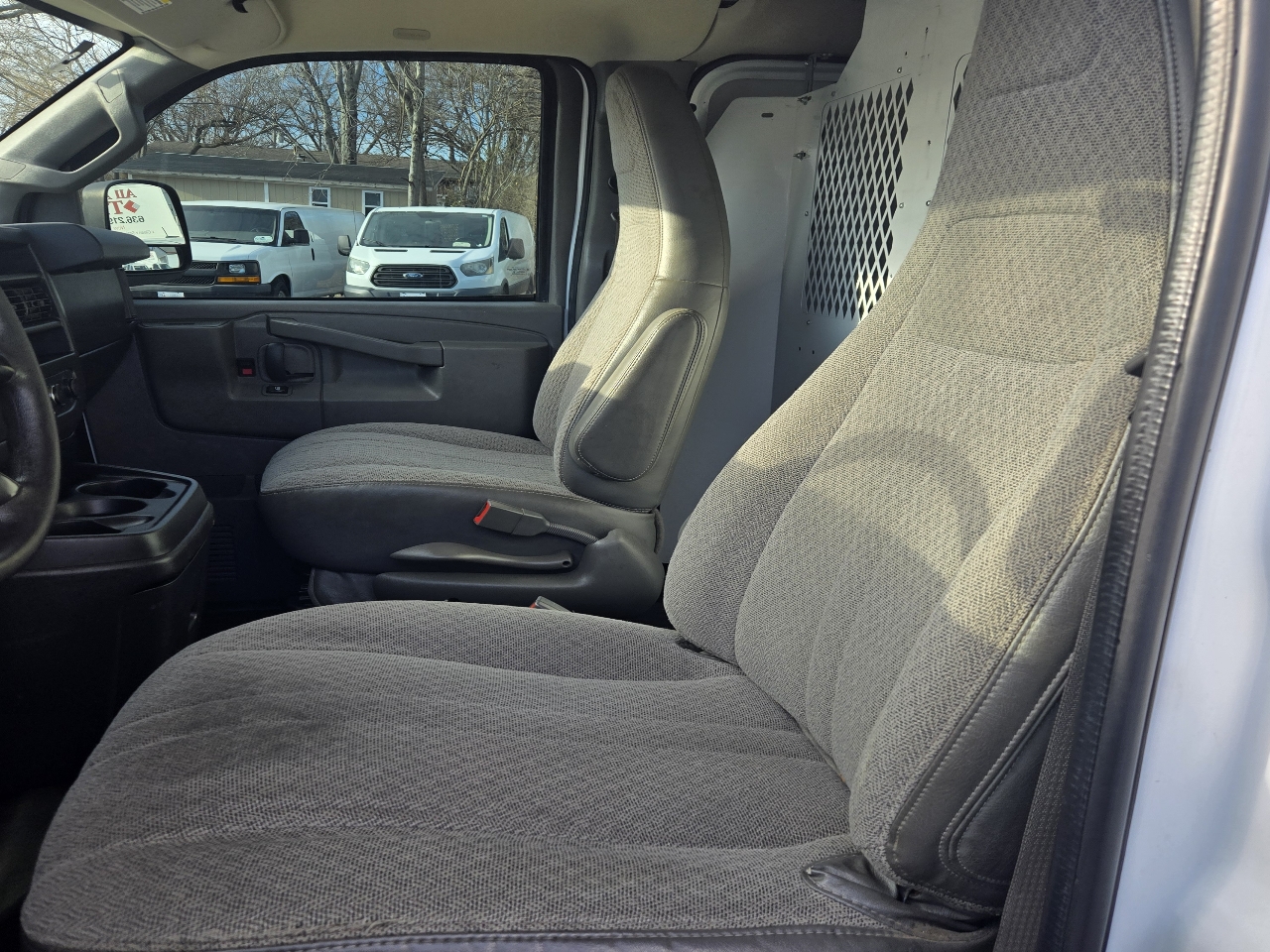 GMC Savana G2500 Extended Cargo 2016