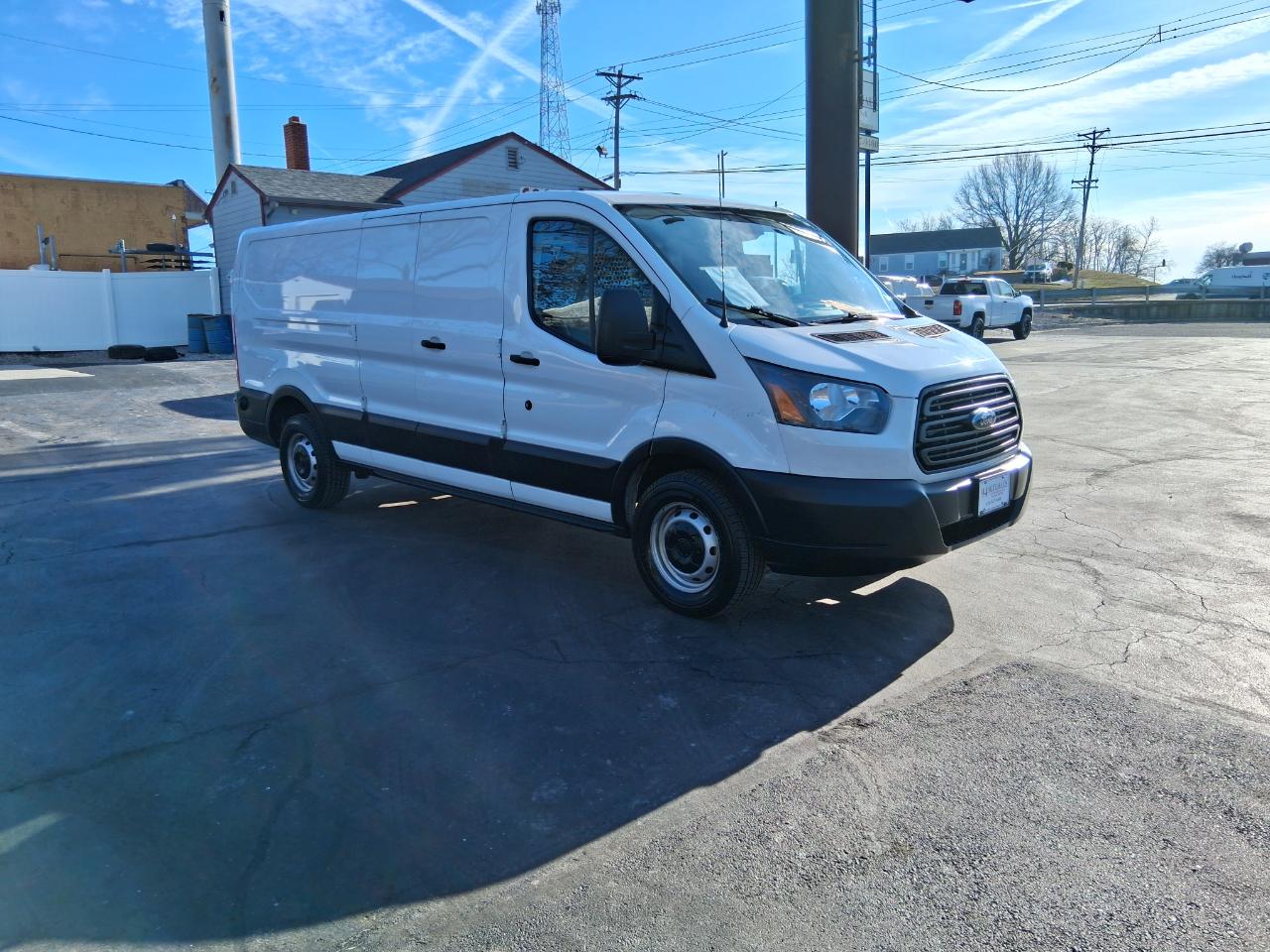 Ford Transit 150 Van Low Roof 60/40 Pass. 148-in. WB 2019