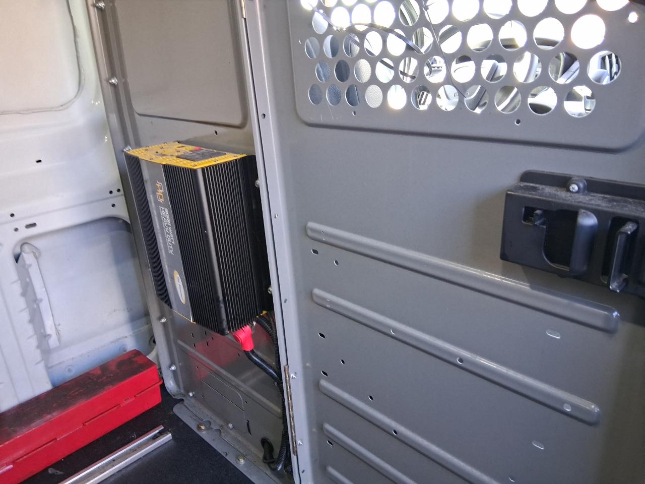 Ford Transit 150 Van Low Roof 60/40 Pass. 148-in. WB 2019