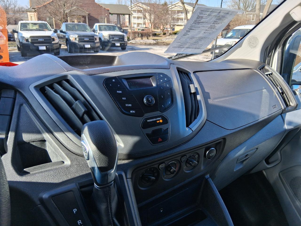 Ford Transit 150 Van Low Roof 60/40 Pass. 148-in. WB 2019