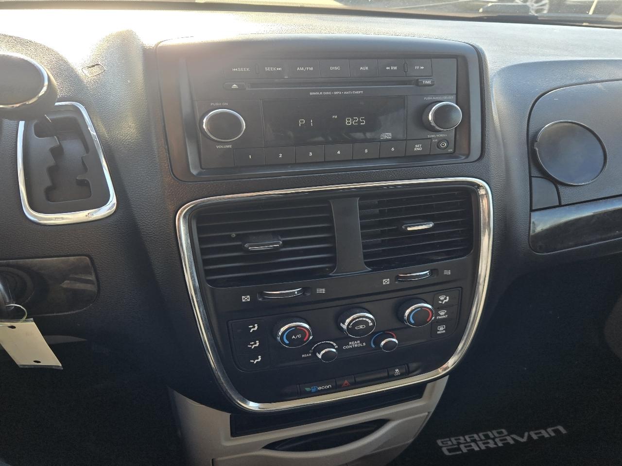 Dodge Grand Caravan SE 2013