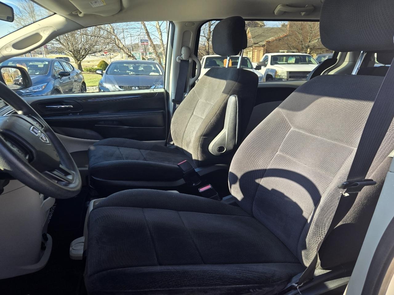 Dodge Grand Caravan SE 2013