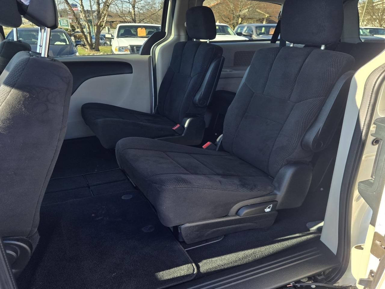 Dodge Grand Caravan SE 2013