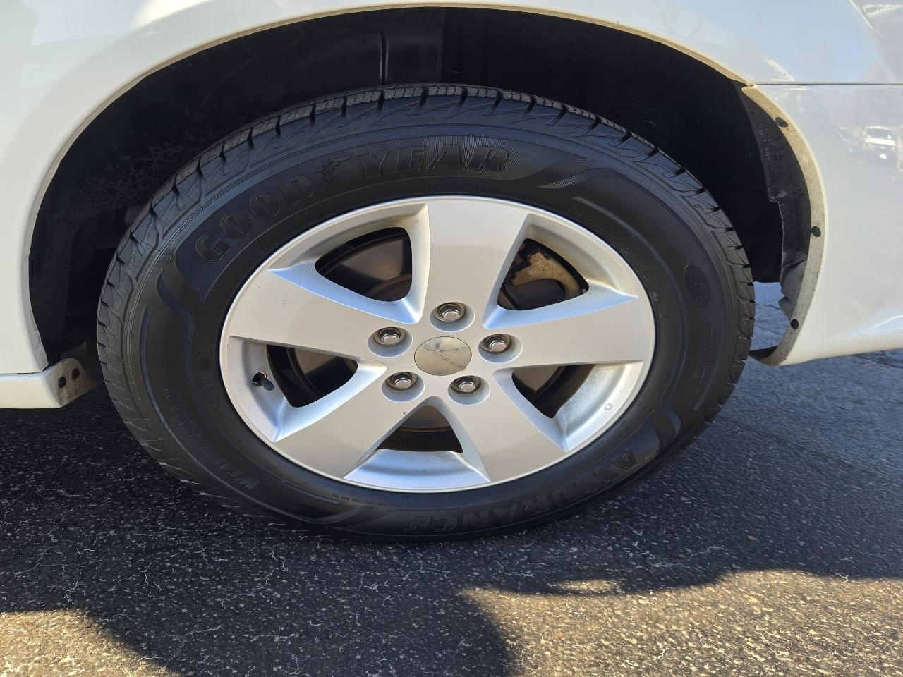 Dodge Grand Caravan SE 2013