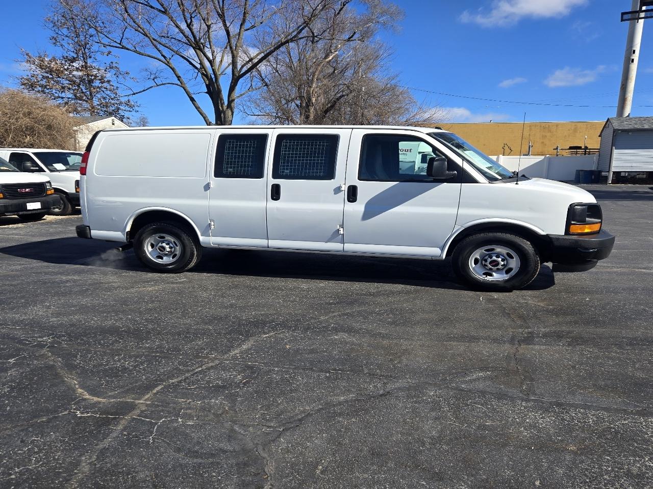 GMC Savana G2500 Cargo 2017
