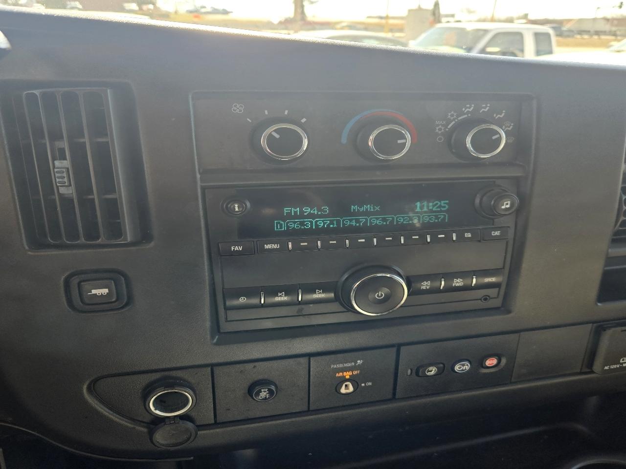 GMC Savana G2500 Cargo 2017