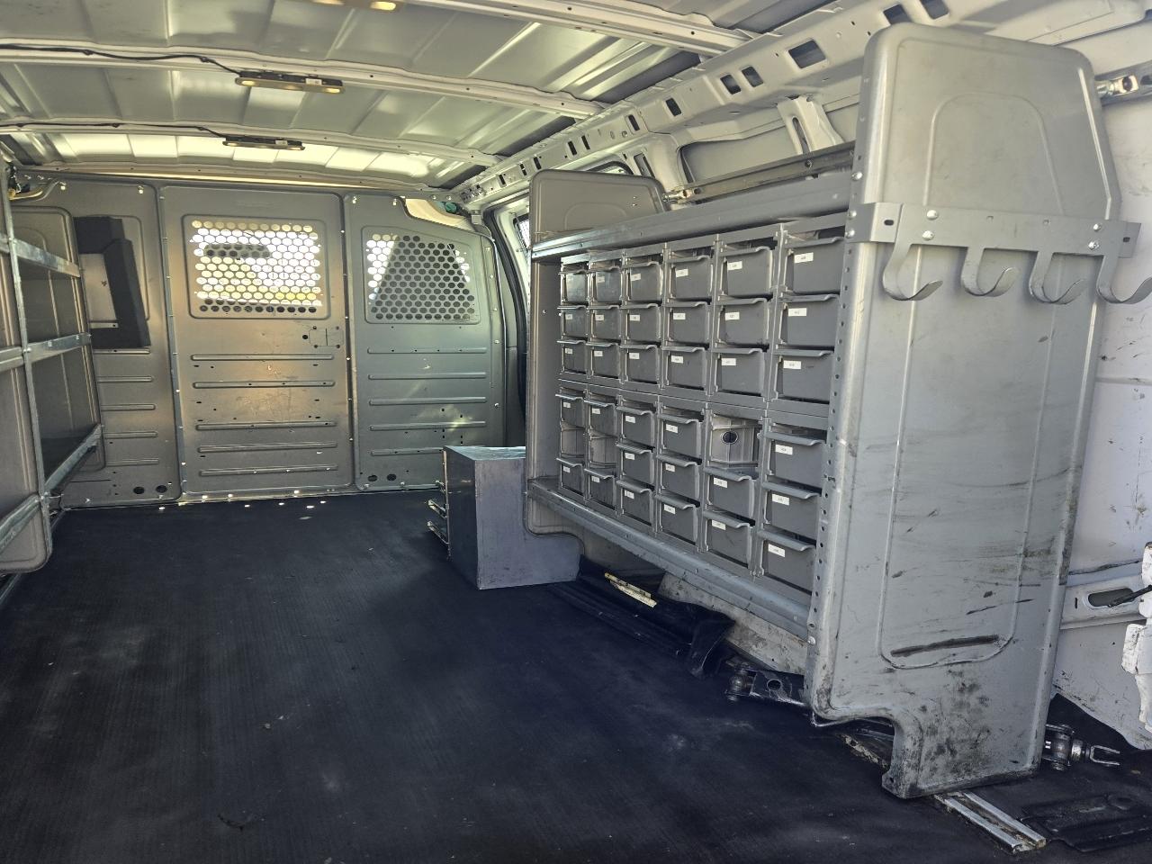 GMC Savana G2500 Cargo 2017