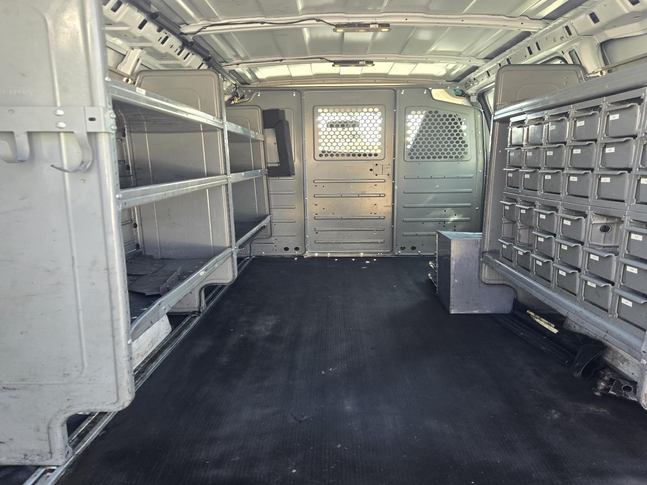 GMC Savana G2500 Cargo 2017