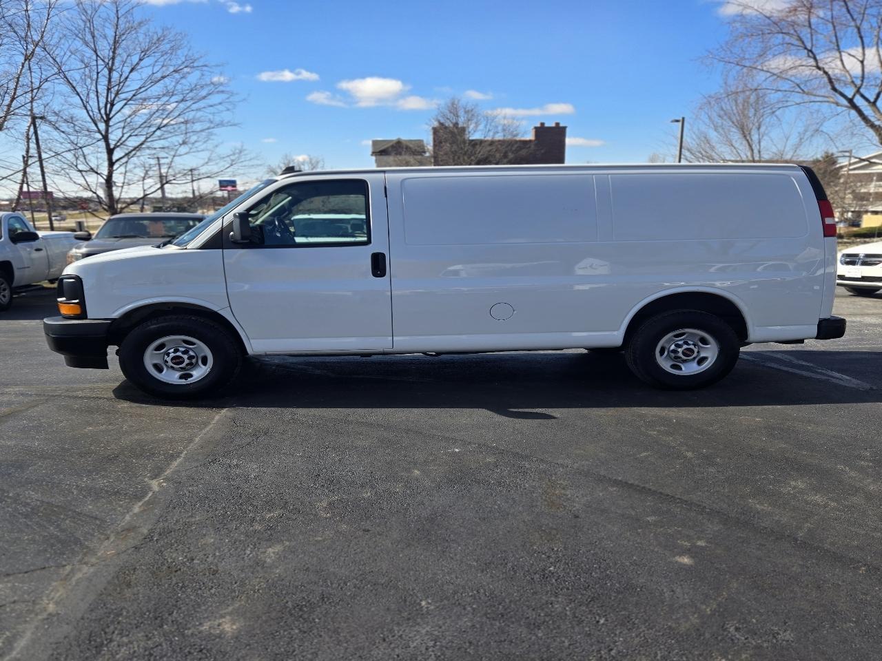 GMC Savana G2500 Cargo 2017