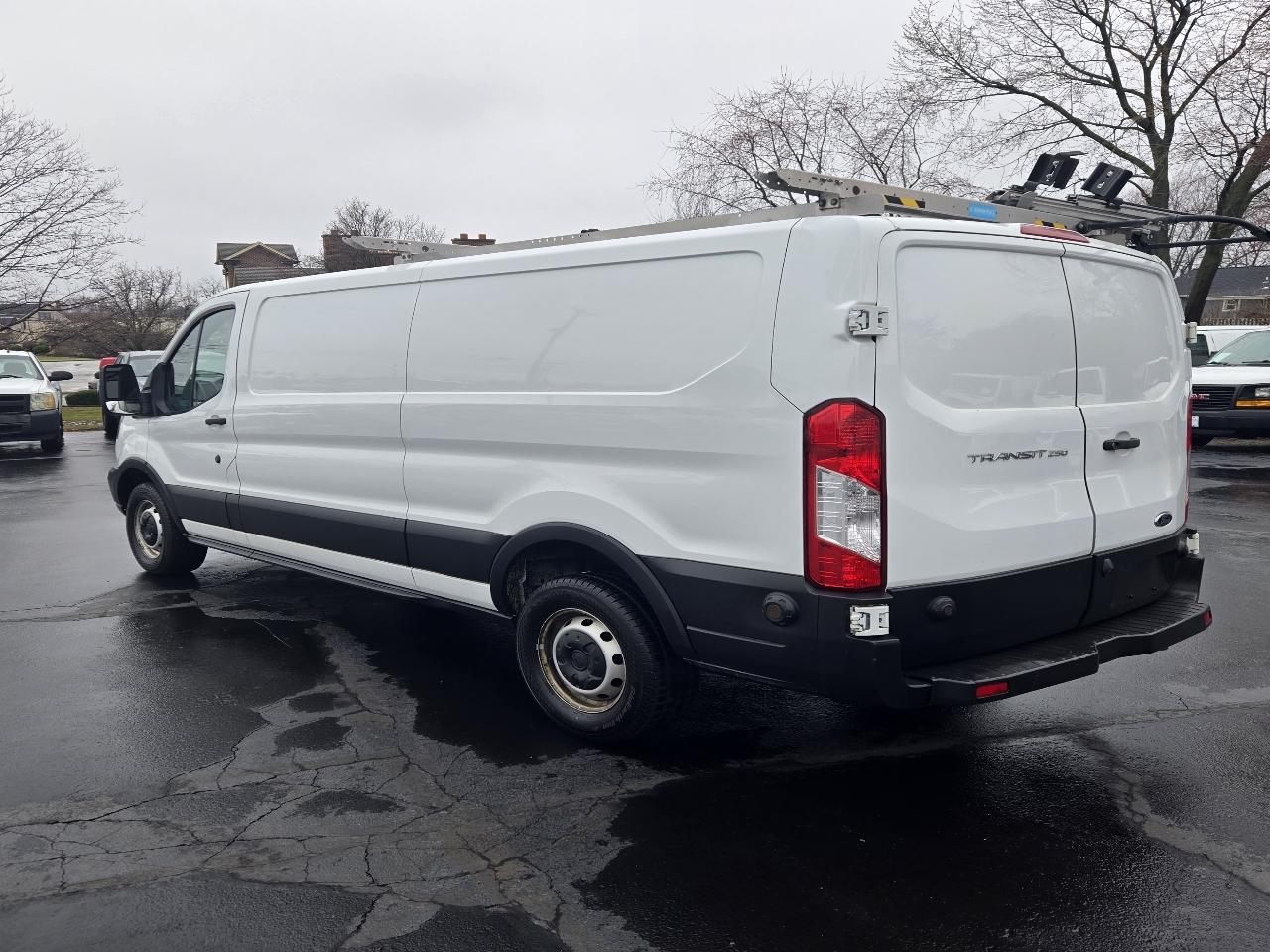Ford Transit 250 Van Low Roof 60/40 Pass. 148-in. WB 2019