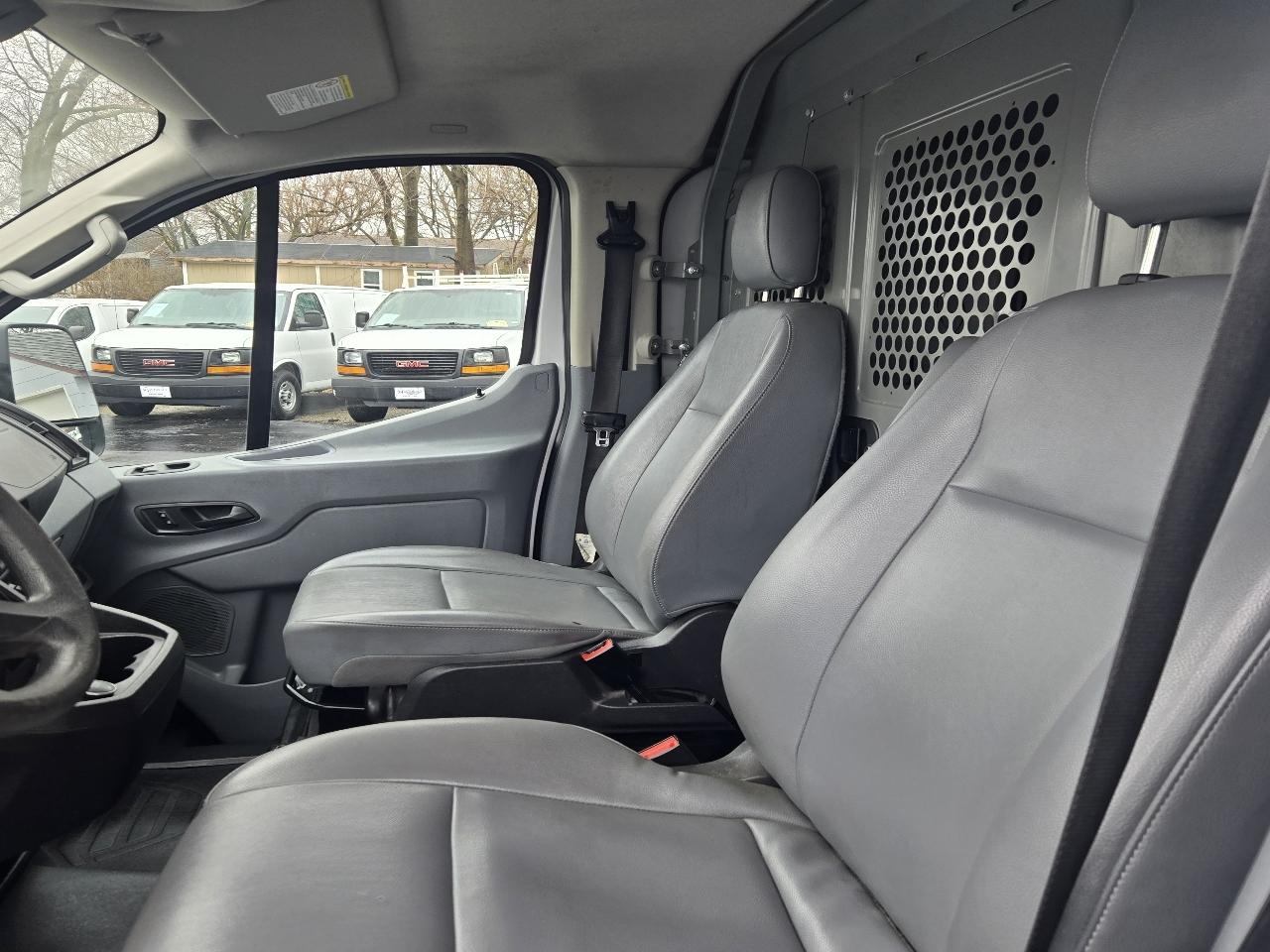 Ford Transit 250 Van Low Roof 60/40 Pass. 148-in. WB 2019