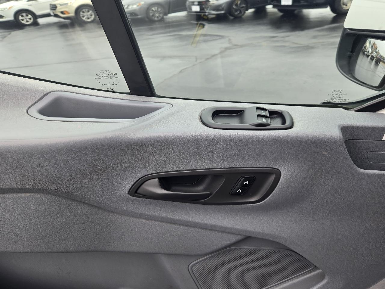 Ford Transit 250 Van Low Roof 60/40 Pass. 148-in. WB 2019