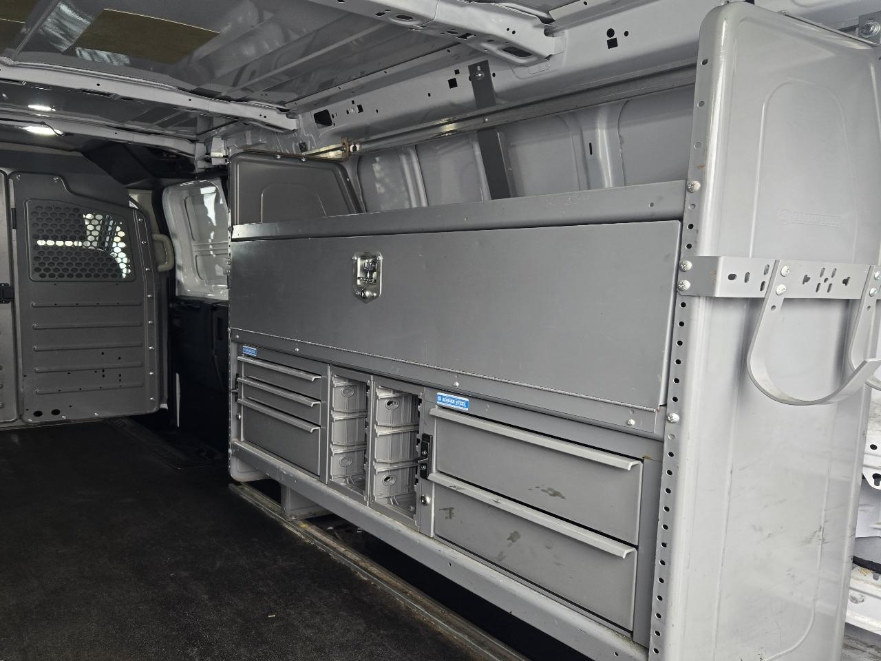 Ford Transit 250 Van Low Roof 60/40 Pass. 148-in. WB 2019