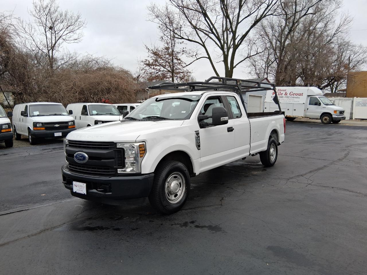 Ford F-250 SD Lariat SuperCab 2WD 2019