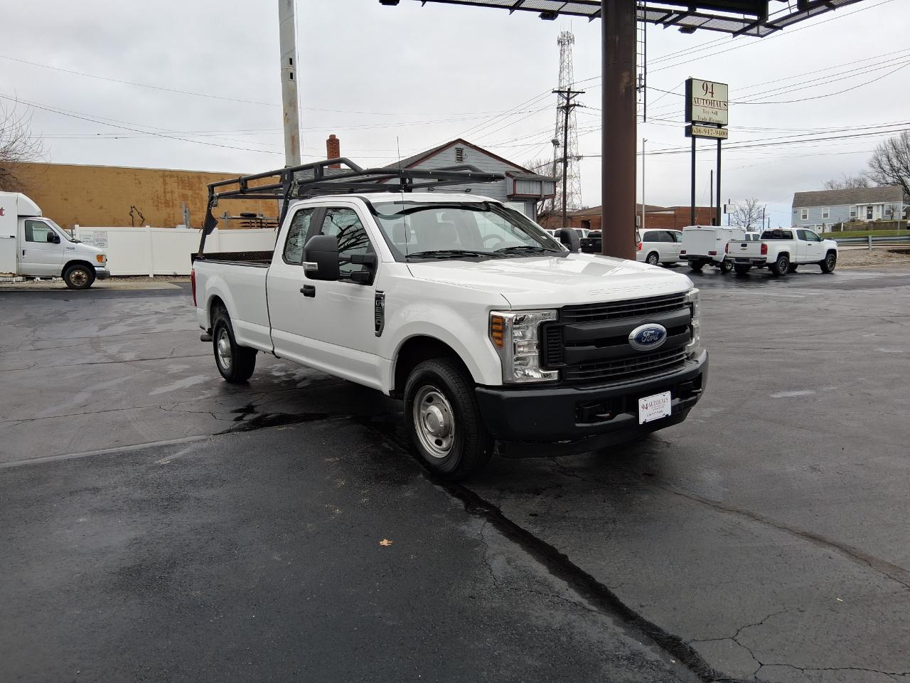 Ford F-250 SD Lariat SuperCab 2WD 2019
