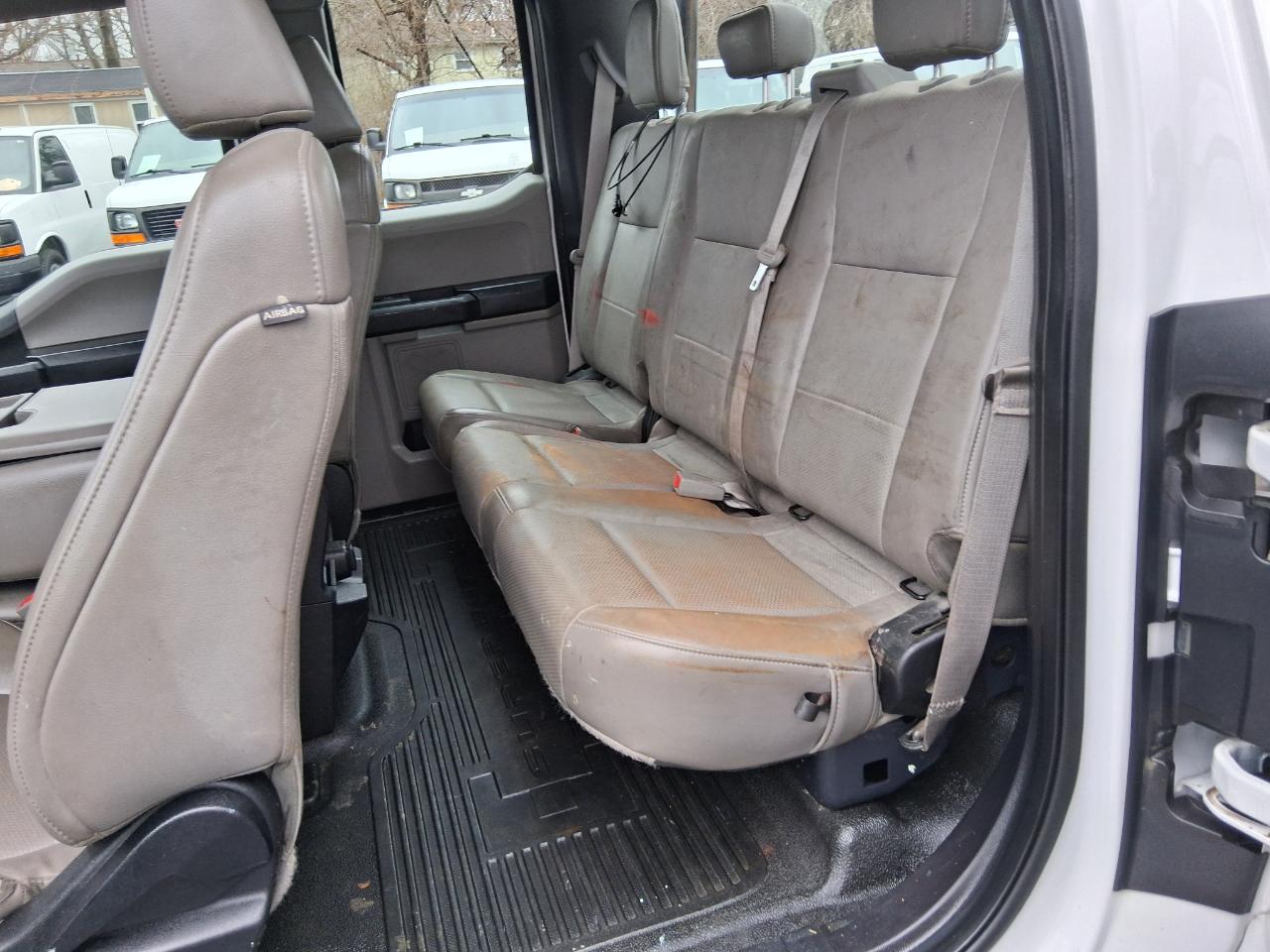 Ford F-250 SD Lariat SuperCab 2WD 2019