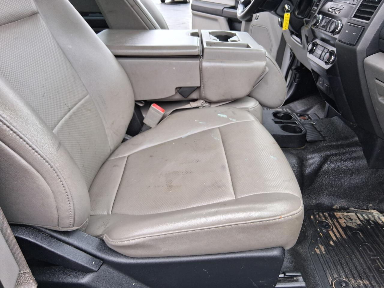 Ford F-250 SD Lariat SuperCab 2WD 2019