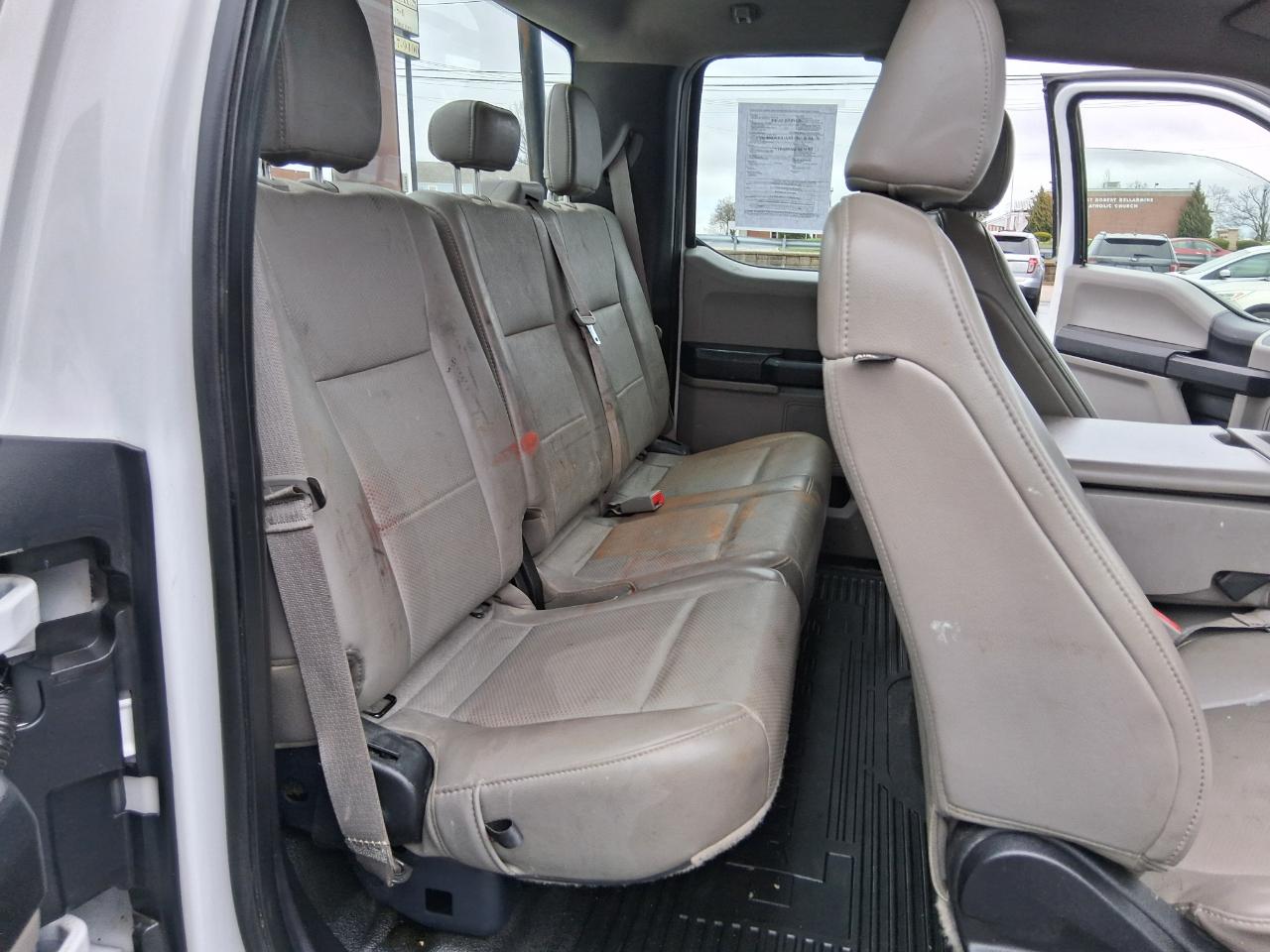 Ford F-250 SD Lariat SuperCab 2WD 2019