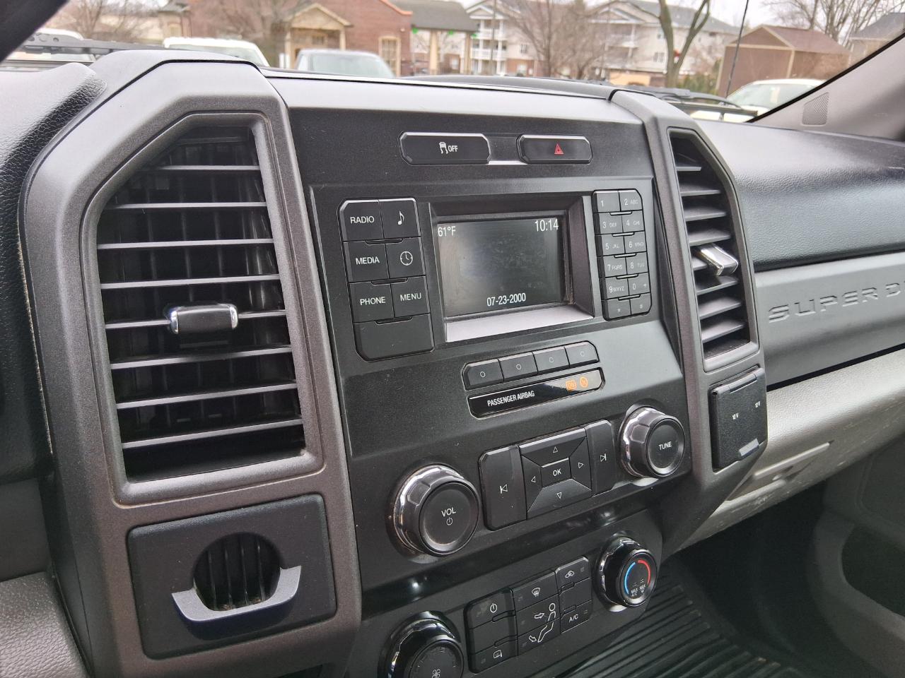 Ford F-250 SD Lariat SuperCab 2WD 2019