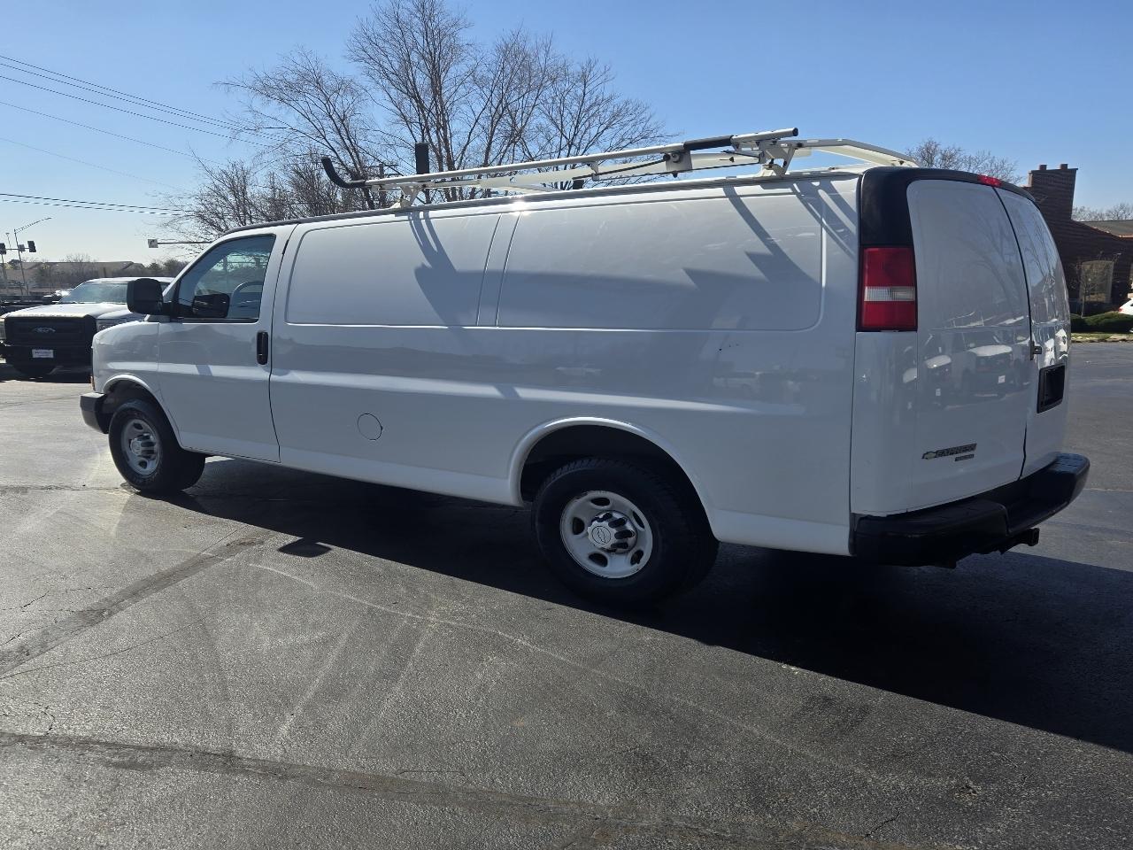 Chevrolet Express 3500 Cargo 2015