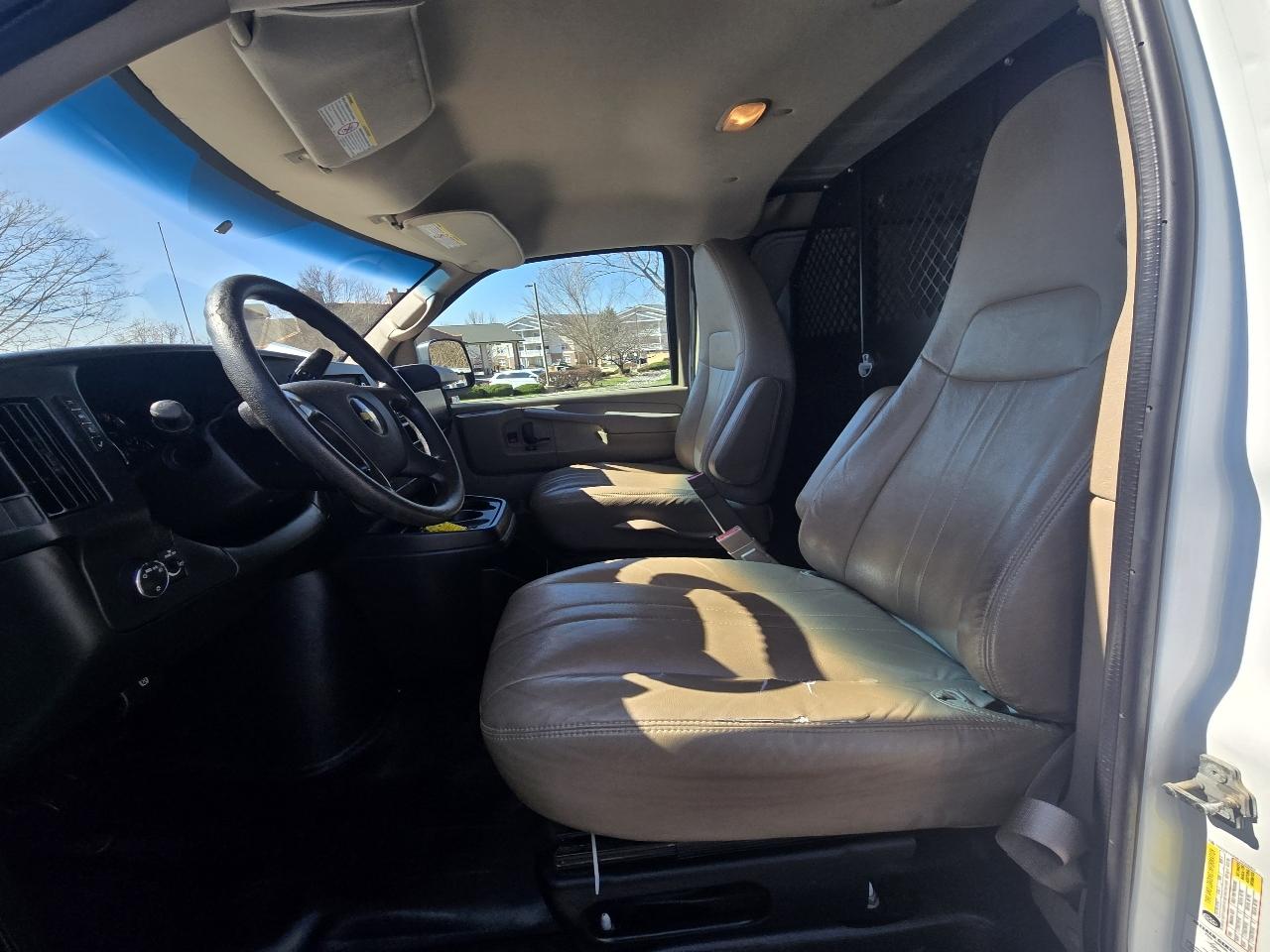 Chevrolet Express 3500 Cargo 2015