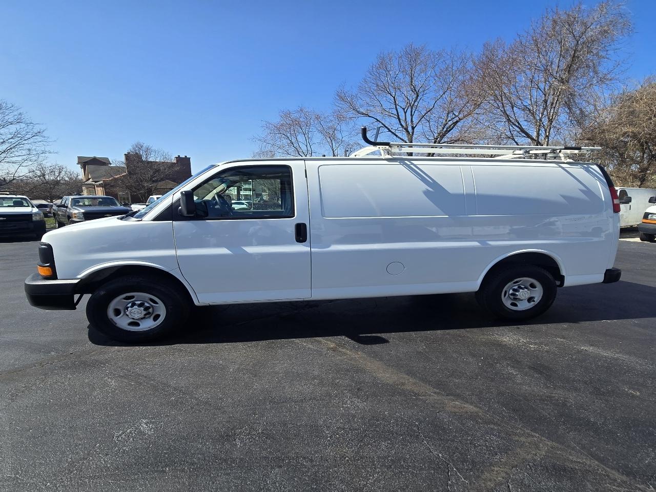 Chevrolet Express 3500 Cargo 2015