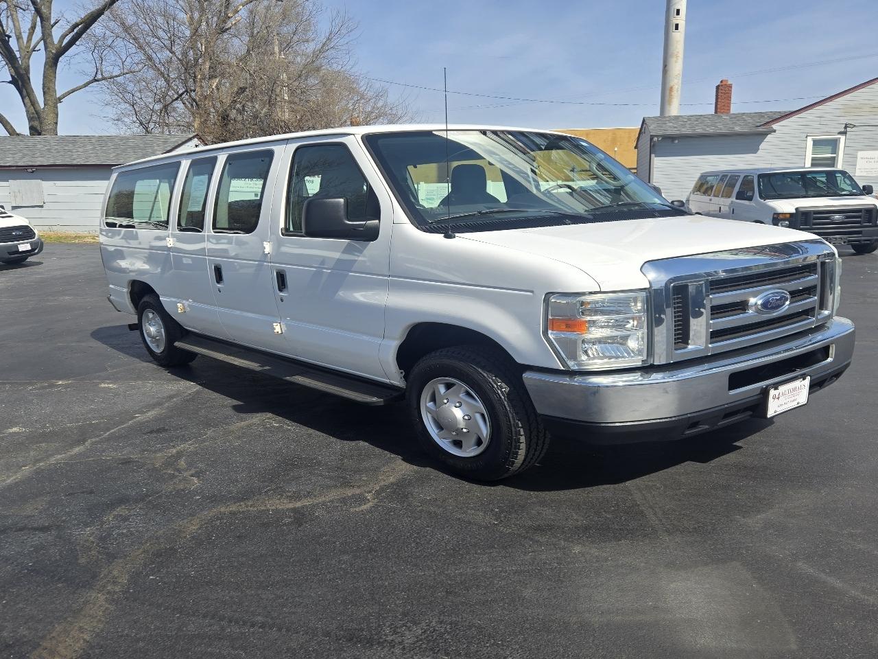 Ford Econoline E-150 XLT 2009