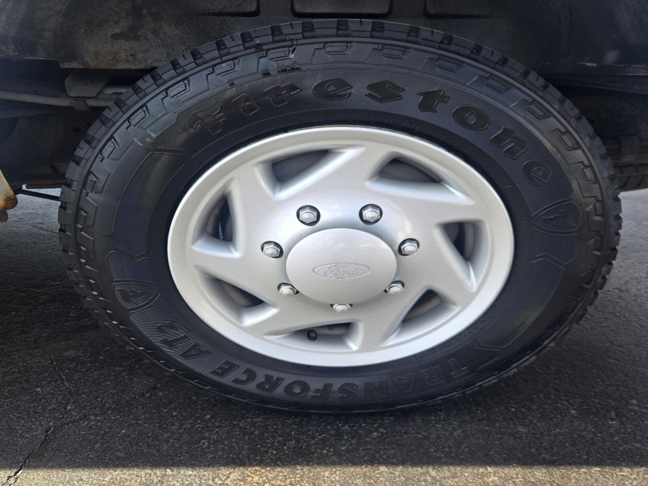 Ford Econoline E-150 XLT 2009