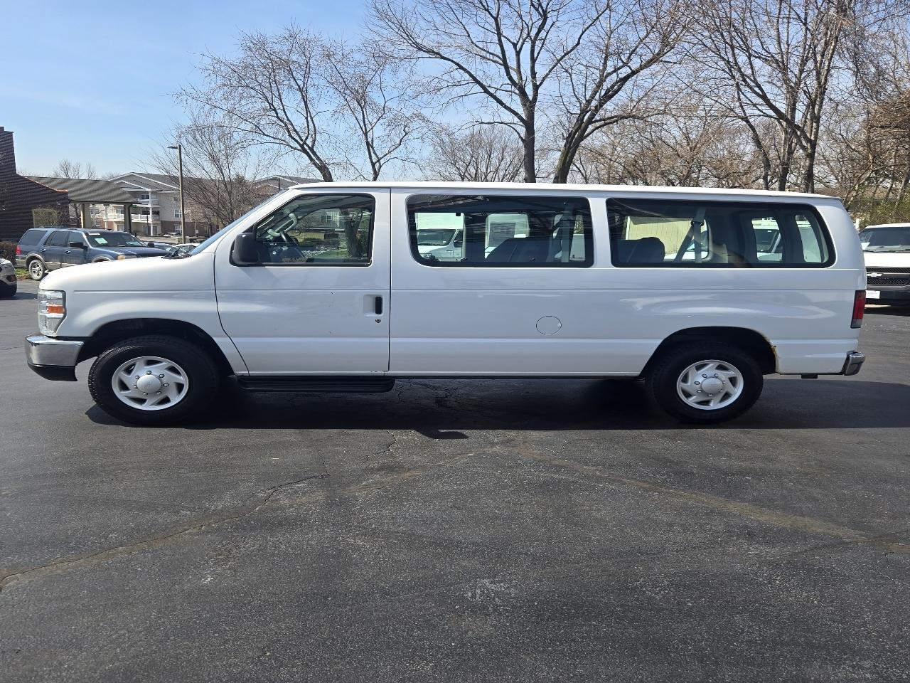 Ford Econoline E-150 XLT 2009