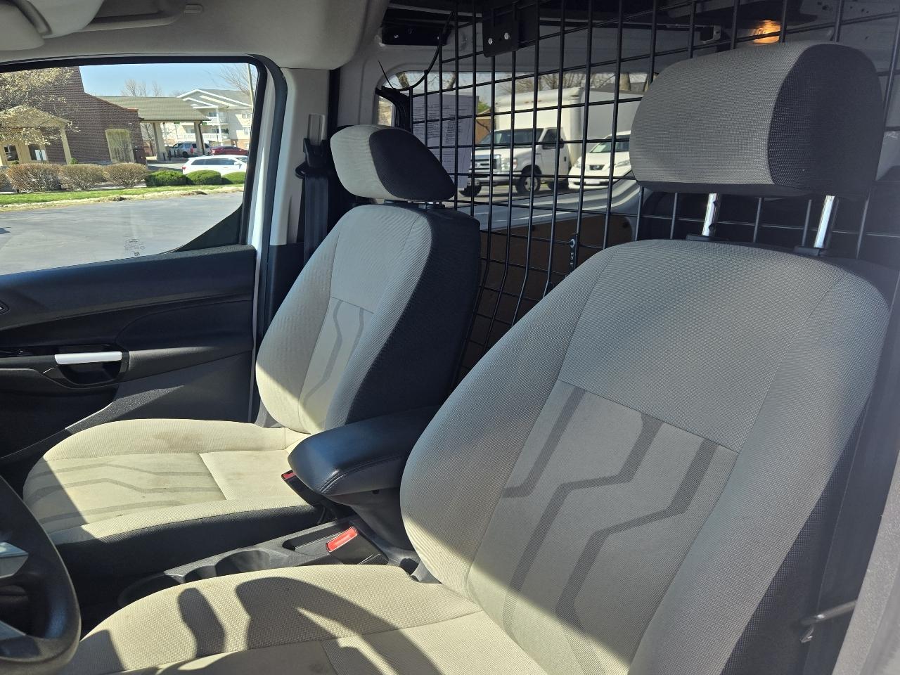 Ford Transit Connect Cargo Van XLT LWB w/Rear Liftgate 2017