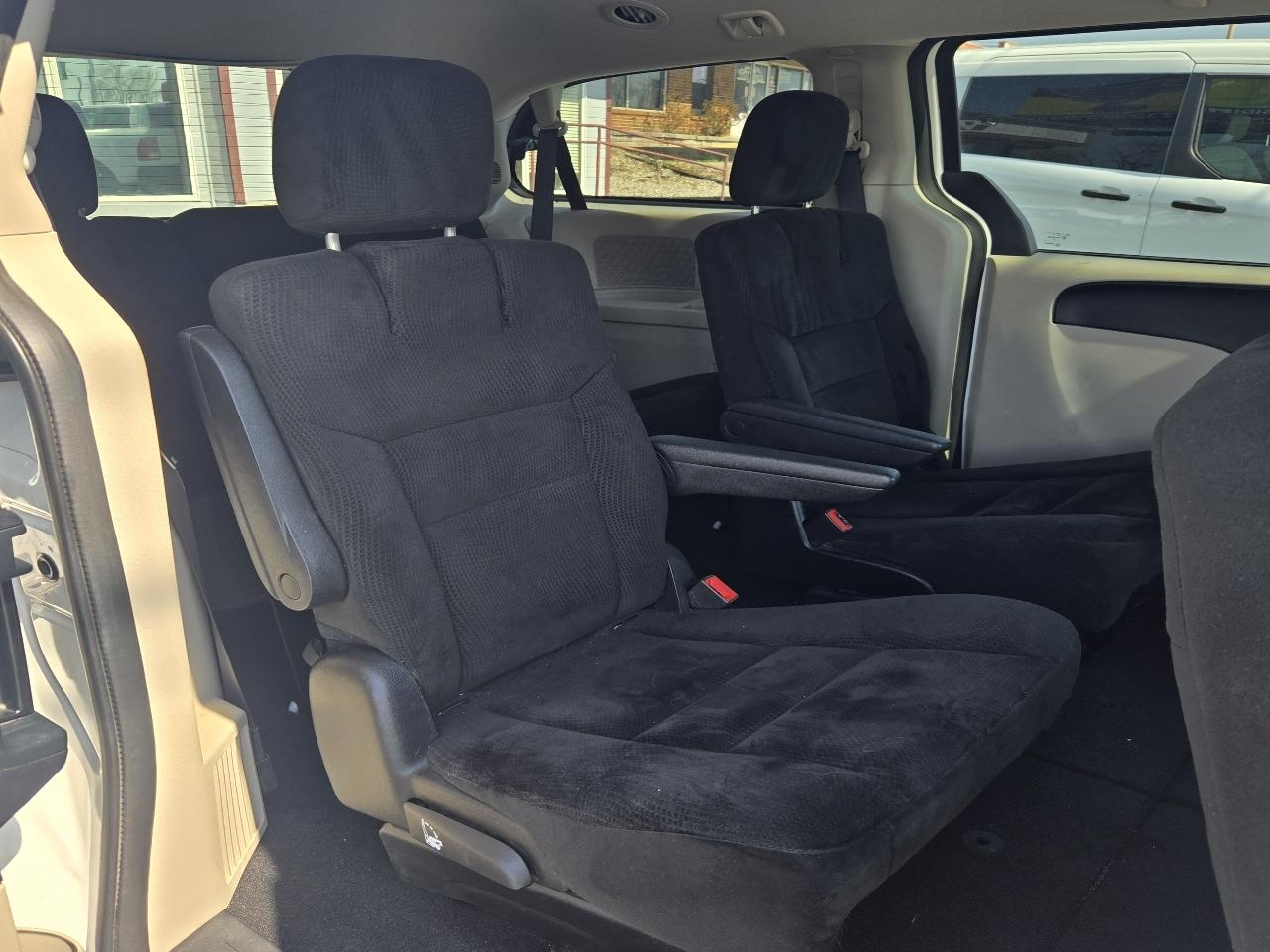 Dodge Grand Caravan SE 2016