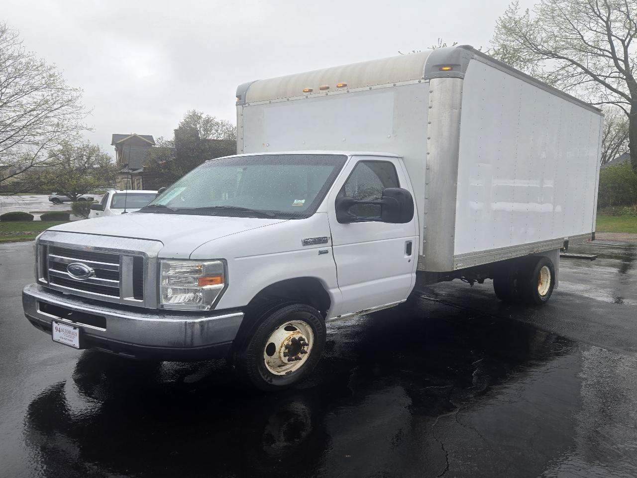 Ford Econoline E-350 Super Duty 2013