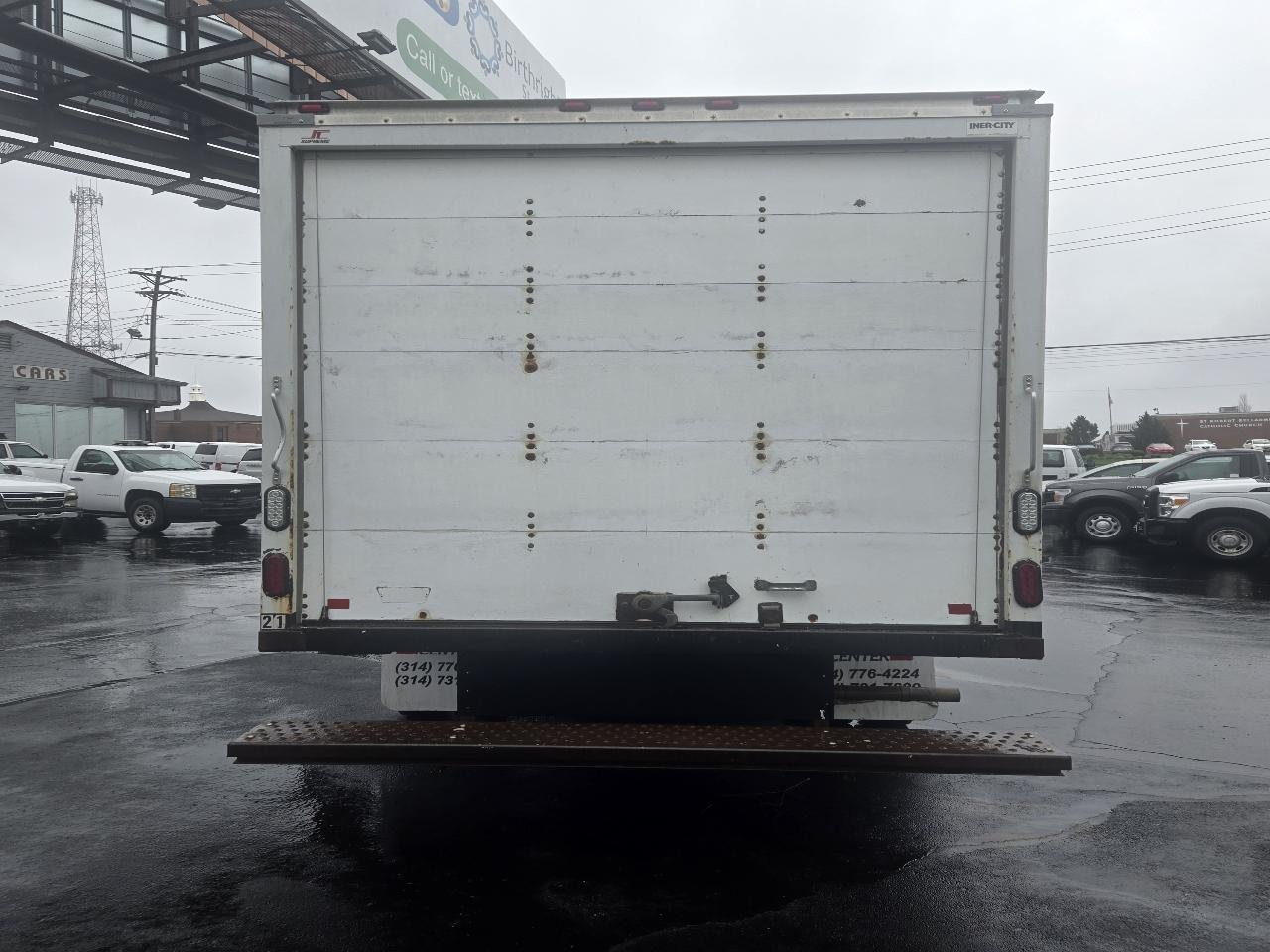 Ford Econoline E-350 Super Duty 2013