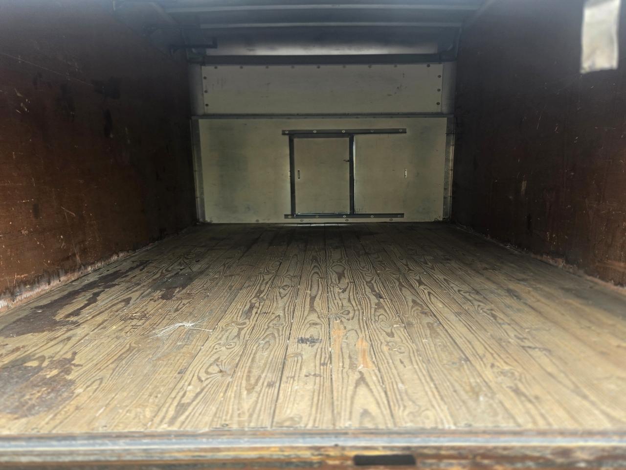 Ford Econoline E-350 Super Duty 2013