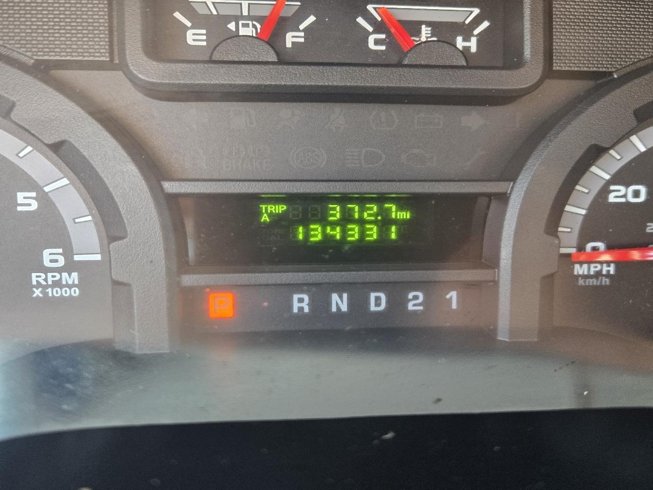 Ford Econoline E-350 XL Super Duty 2012