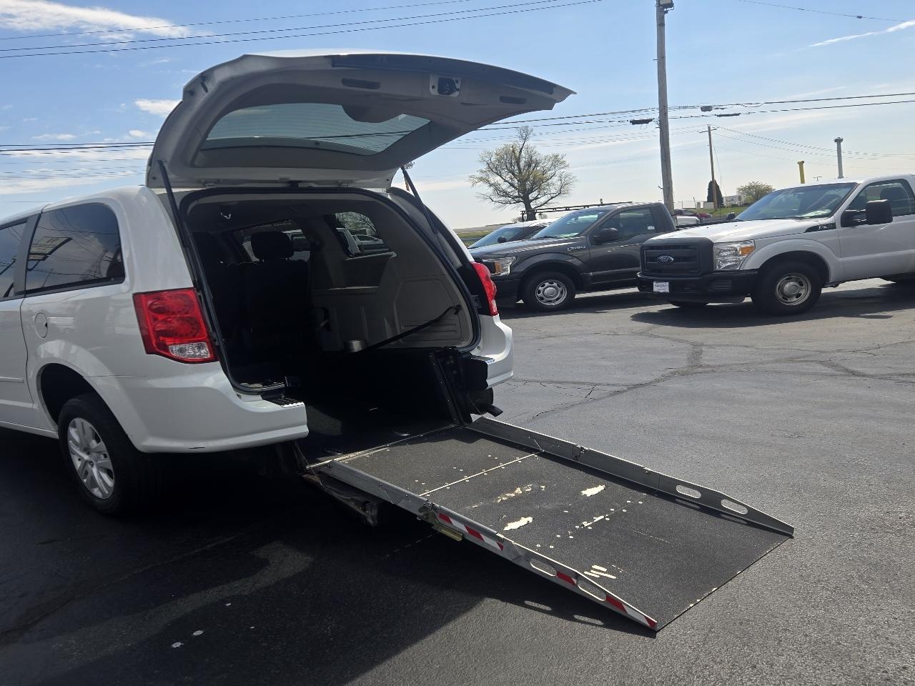 Dodge Grand Caravan SE 2015