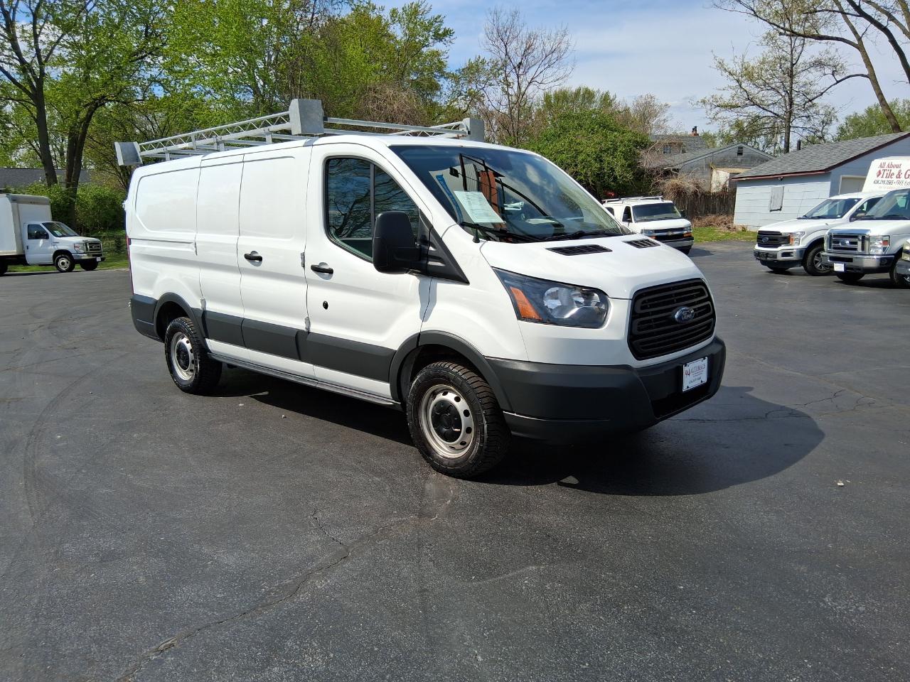Ford Transit 250 Van Low Roof 60/40 Pass.130-in. WB 2018