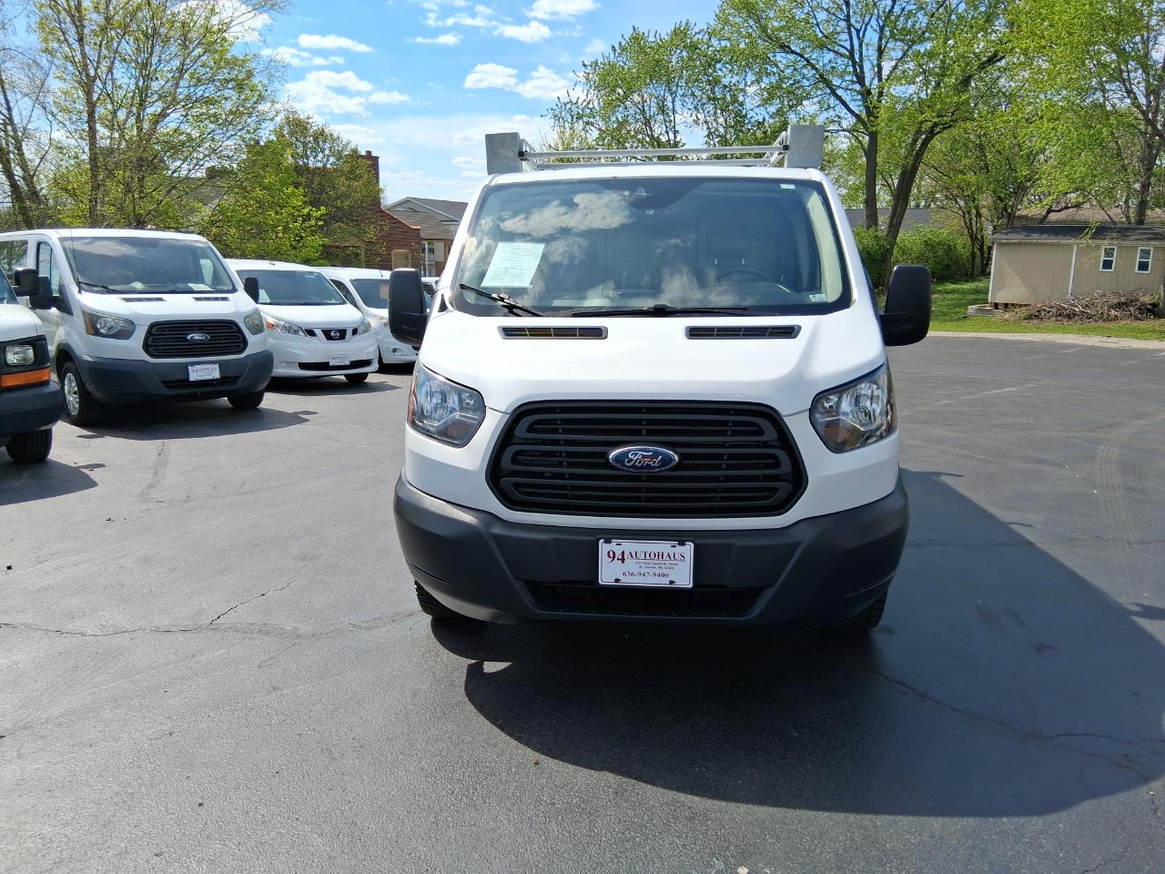 Ford Transit 250 Van Low Roof 60/40 Pass.130-in. WB 2018