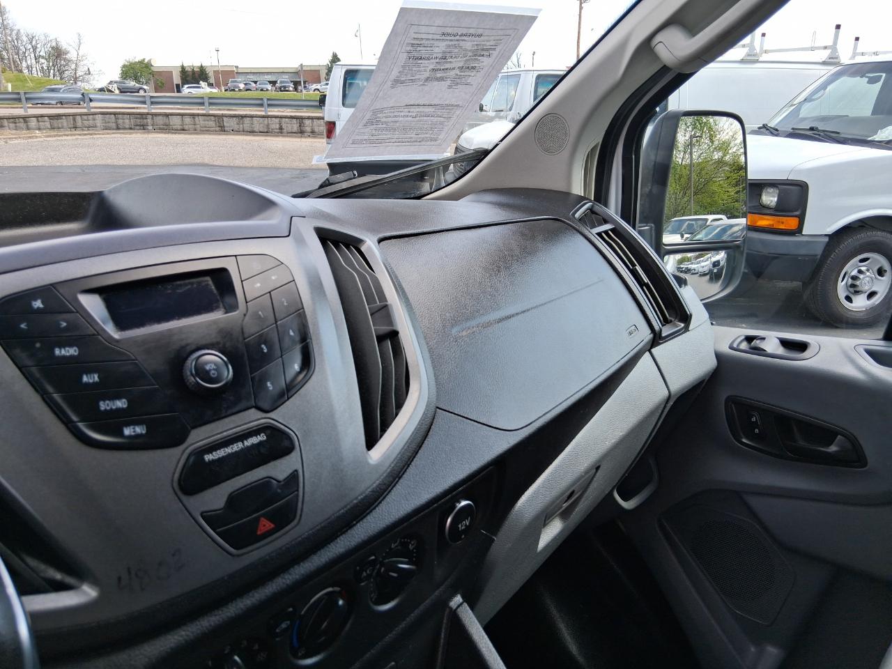 Ford Transit 250 Van Low Roof 60/40 Pass.130-in. WB 2018