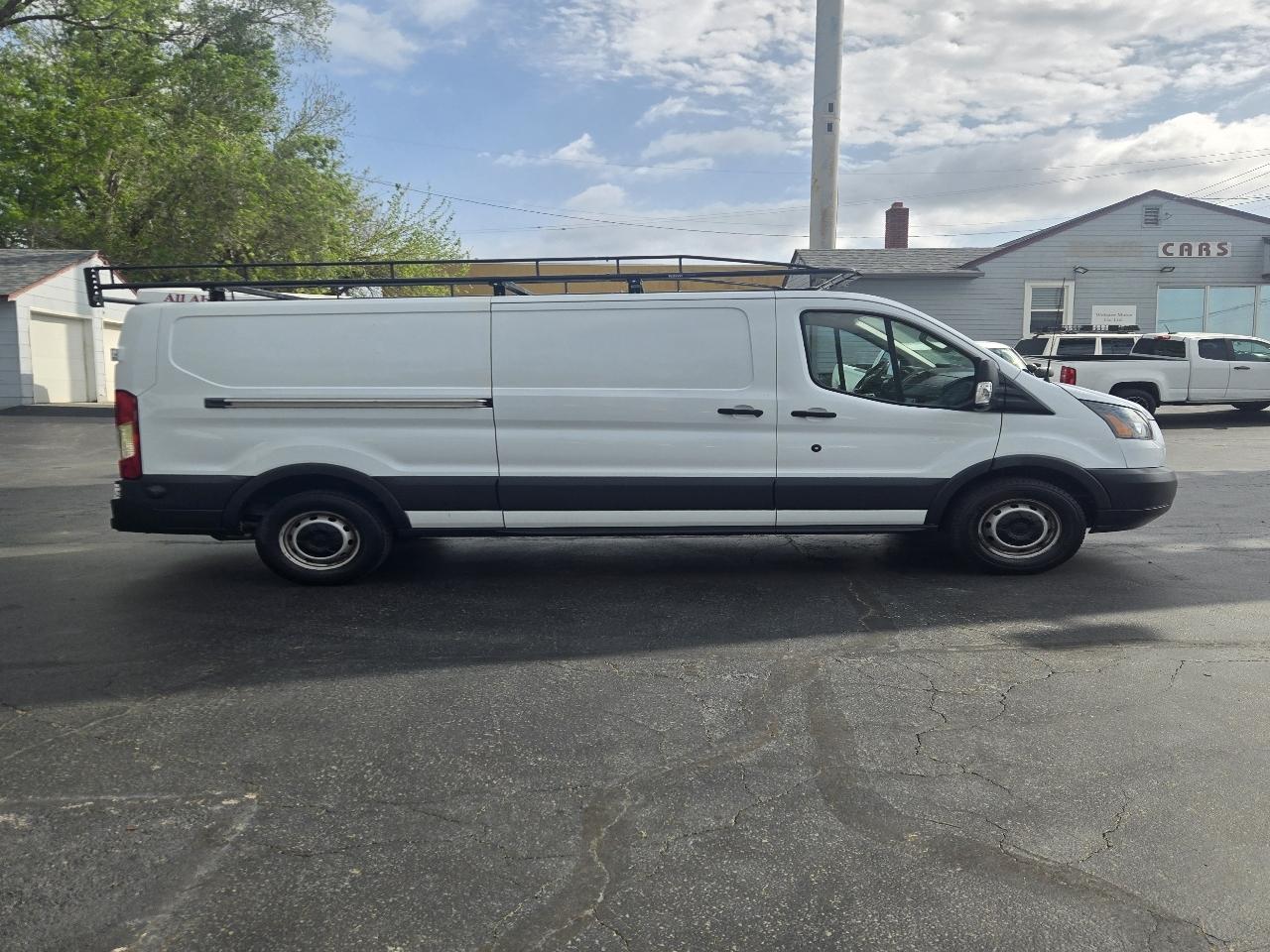 Ford Transit 350 Van Low Roof w/Sliding Pass. 148-in. WB 2017