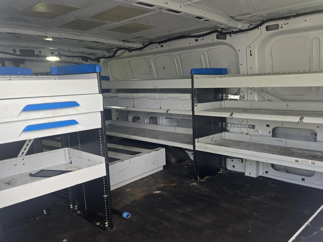 Ford Transit 350 Van Low Roof w/Sliding Pass. 148-in. WB 2017