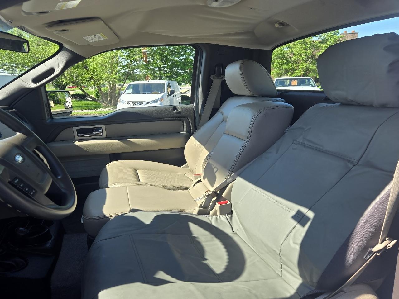 Ford F-150 XL 8-ft. Bed 4WD 2009