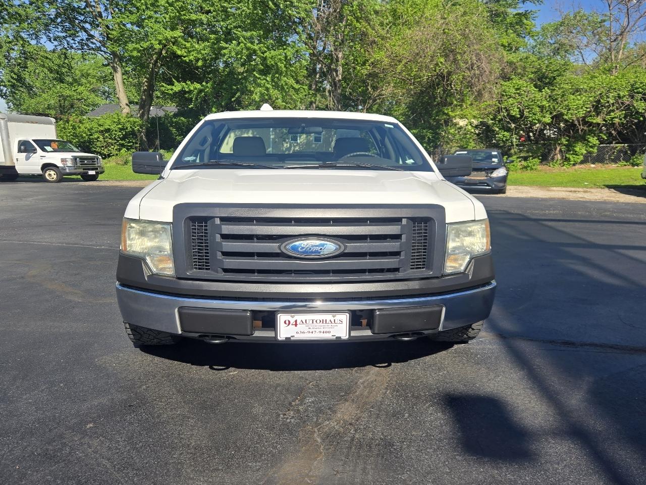 Ford F-150 XL 8-ft. Bed 4WD 2009