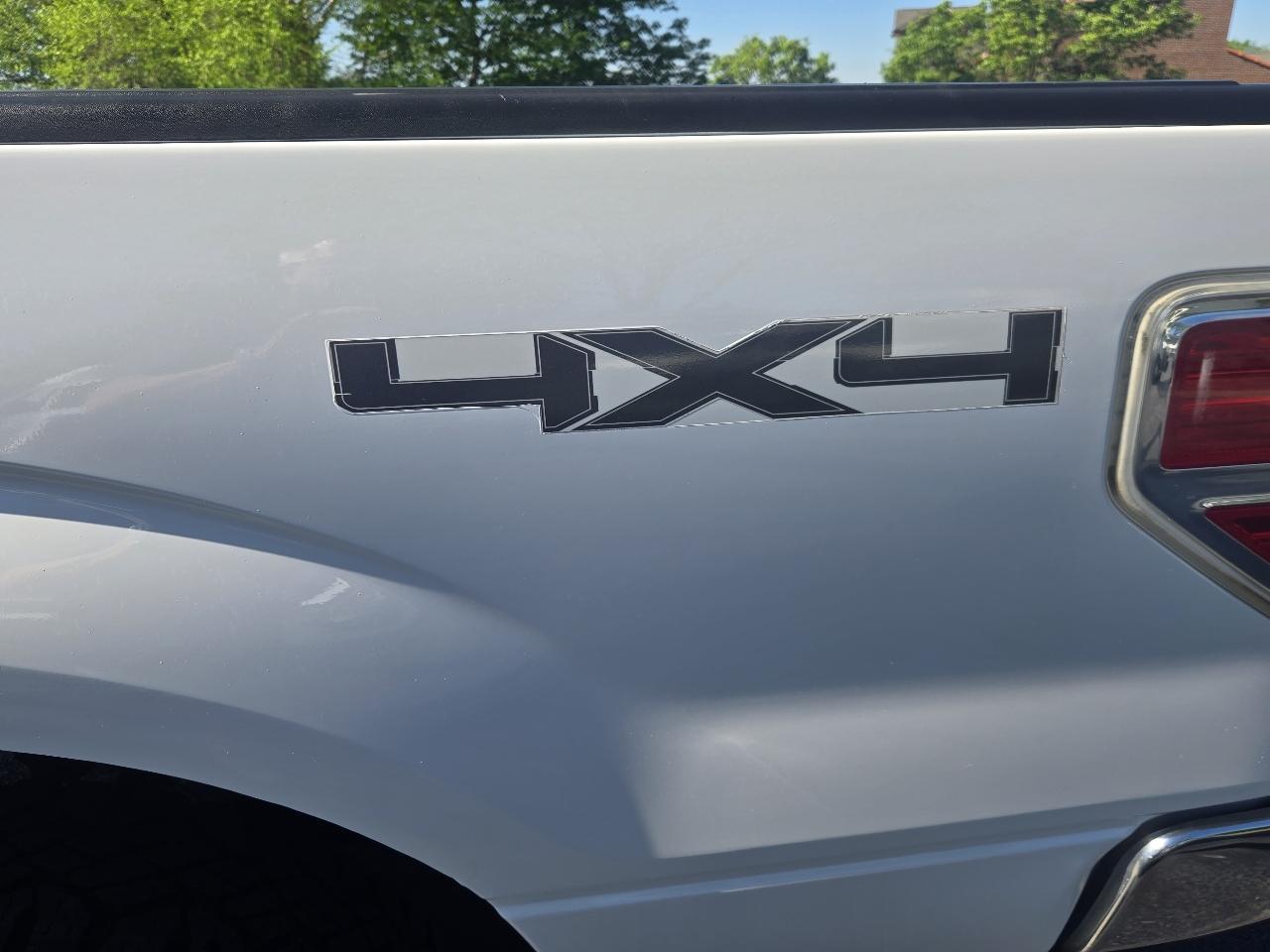 Ford F-150 XL 8-ft. Bed 4WD 2009