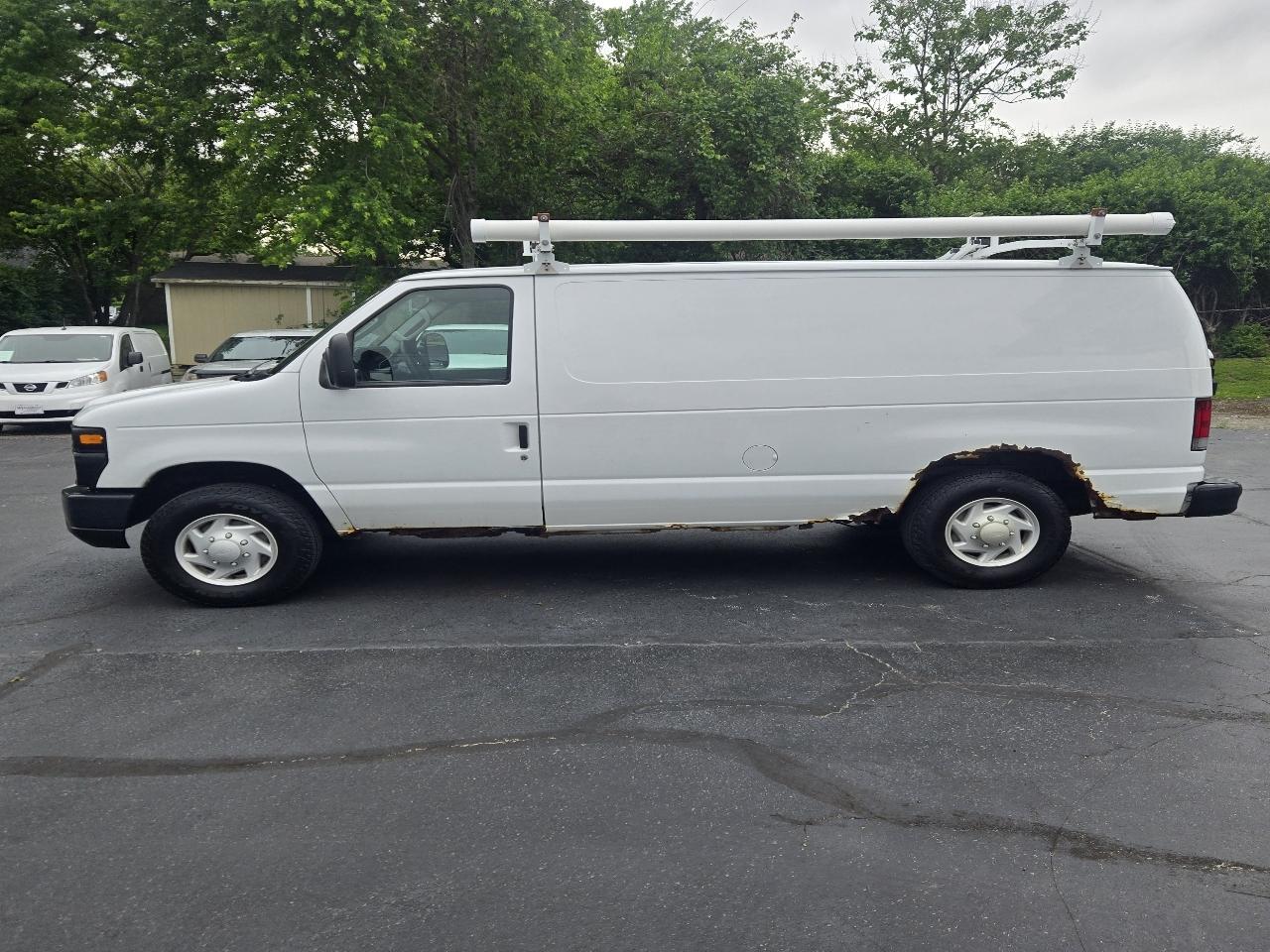 Ford Econoline E-150 2009