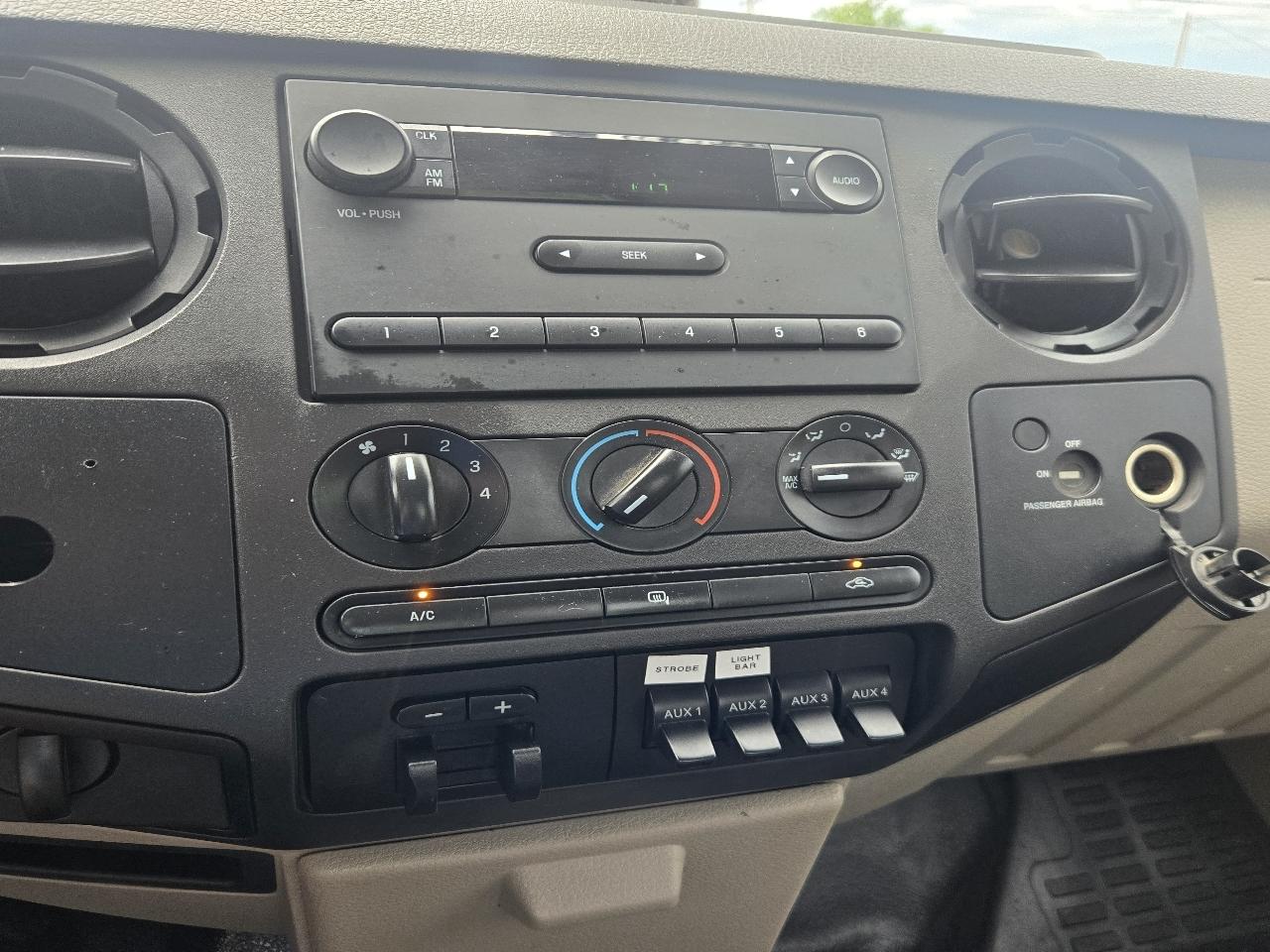 Ford F-250 SD XL 2WD 2010
