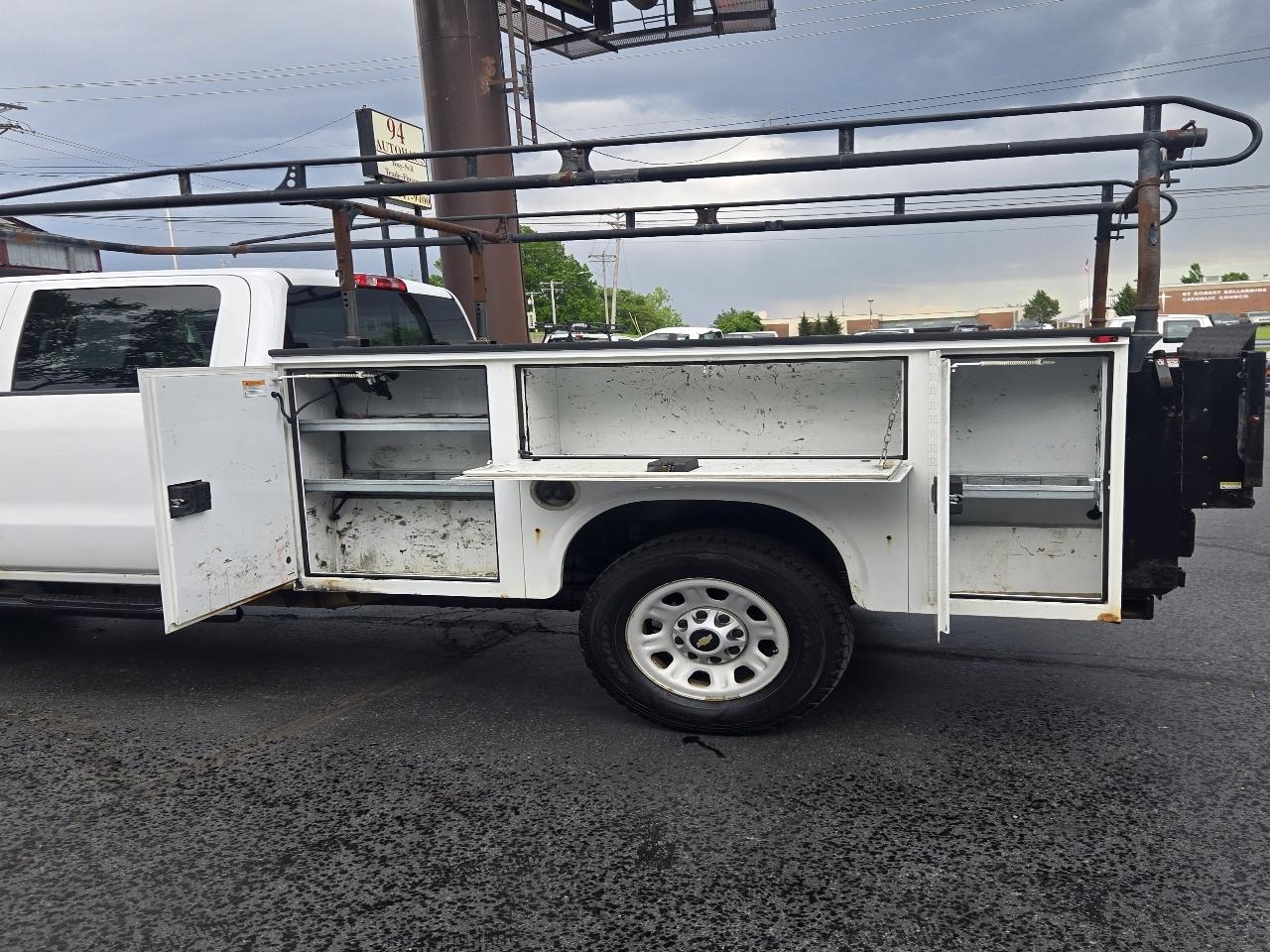 Chevrolet Silverado 3500HD Work Truck Crew Cab 2WD 2017