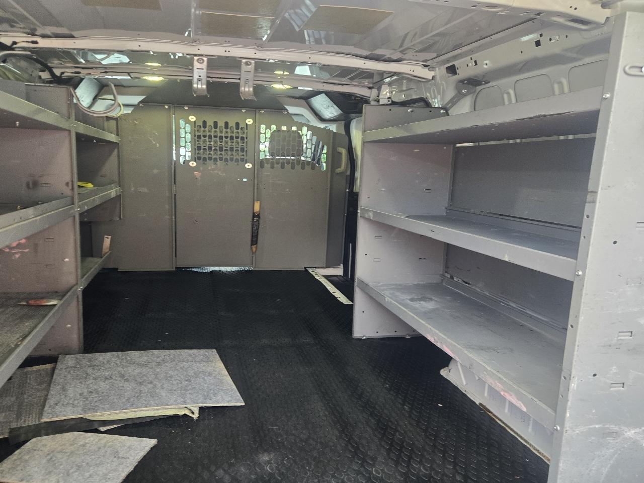 Ford Transit 350 Van Low Roof 60/40 Pass. 148-in. WB 2017